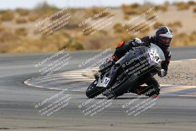 media/Feb-27-2022-CVMA (Sun) [[a3977b6969]]/Race 6 500 Supersport-350 Supersport (Holeshot)/